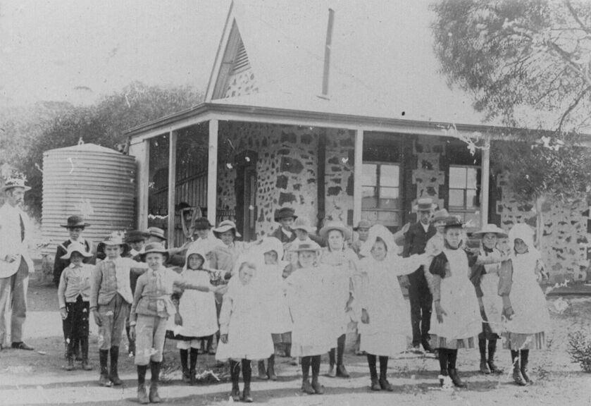 Yetna School 1904