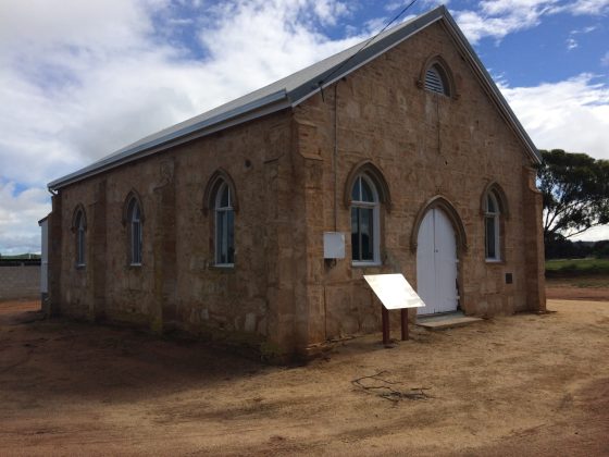 Naraling church hall