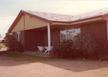 Woodlands Homestead front 1984